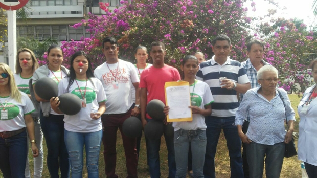 Santa Casa: Protesto dos trabalhadores garantiu pagamento de salário — foto 1